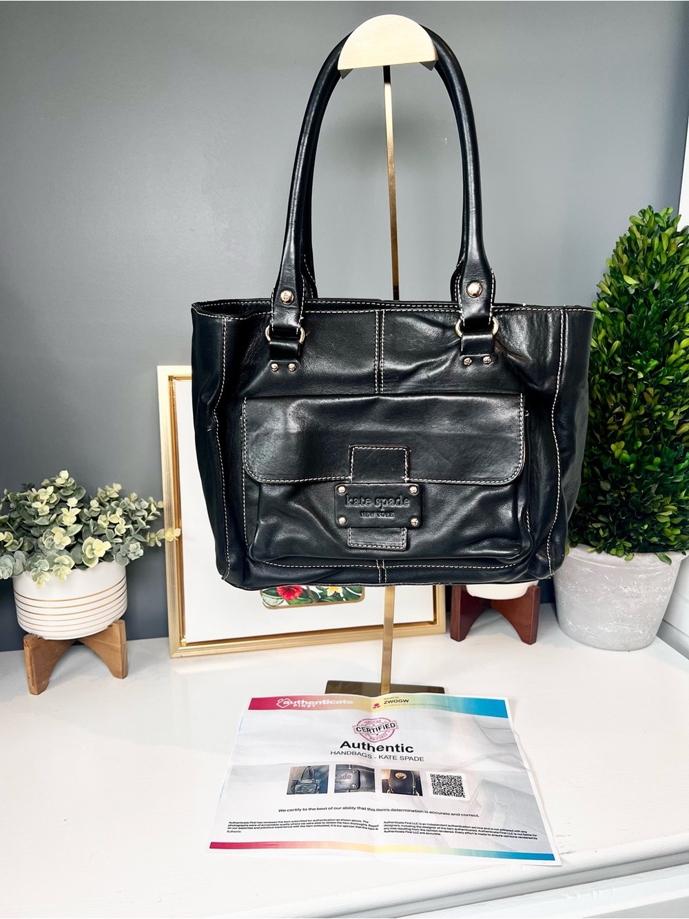 Kate Spade Front Pocket Quinn Tote in Black Leather with COA - Picture 2 of 16